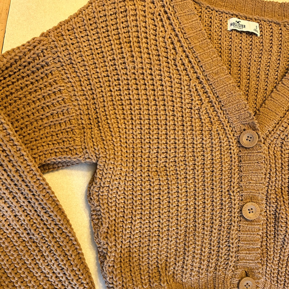 Hollister- Cardigan